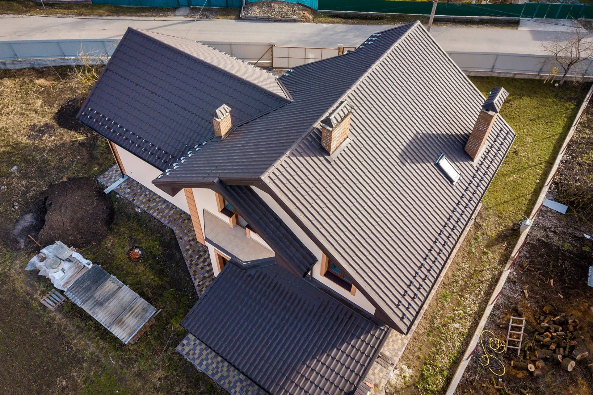 Completed architectural shingle roof on a West Chester, PA home